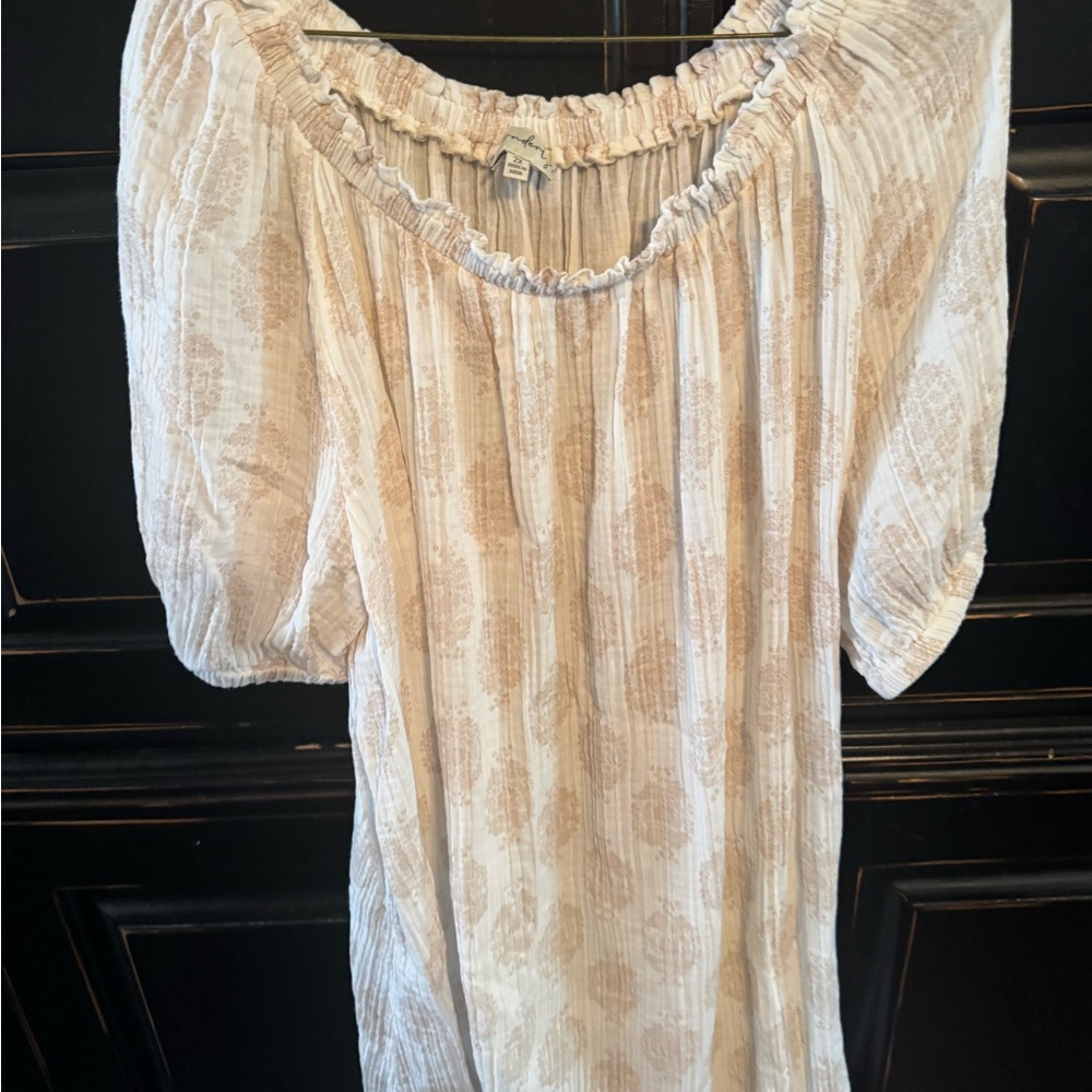 Wonderly Off-White and Beige Textured Blouse